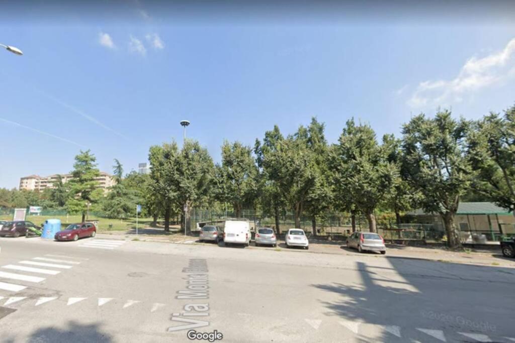 Locazione Turistica Casa Gardenia Lägenhet Turin Exteriör bild